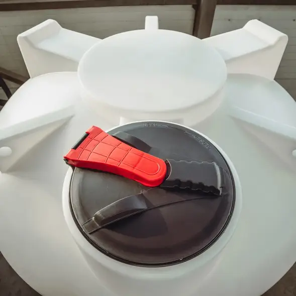 Емкость ЦКТ 3000 л с патрубком 110мм с фланцем под плотность до 1,5 г/см3 белая в обрешетке