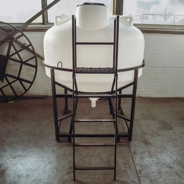 Емкость ЦКТ 3000 л с патрубком 90мм под плотность до 1,5 г/см3 белая в обрешетке с лестницей