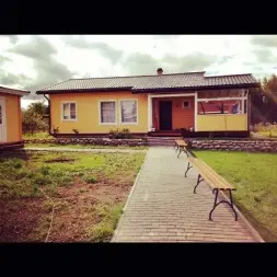 Банкетка стальная «Элегант» 3,0 м (3 опоры)