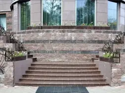 Вазон «Консервативный» Большой (1,5х0,5х0,7 м)